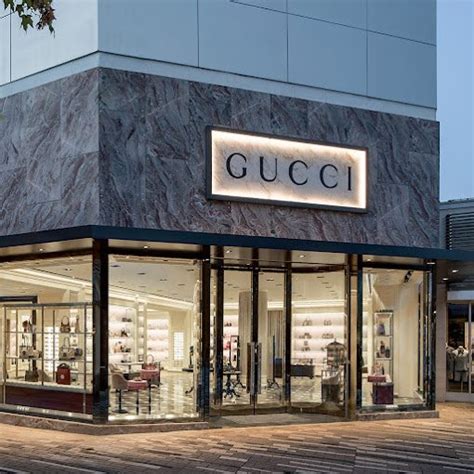 gucci oak brook il.